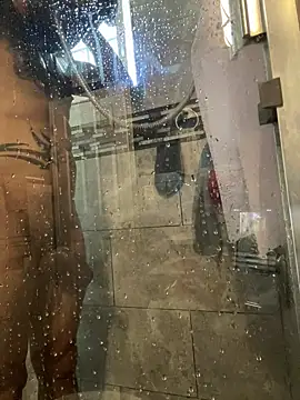 Snapshot of RoodoggXL chatting on 03-04-25, 11:11 RoodoggXL online show from 03-04-25, 11:11