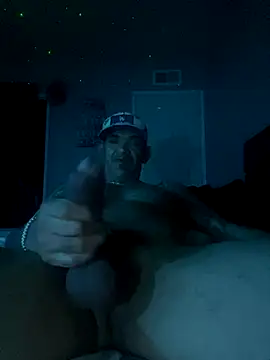 Snapshot of RoodoggXL chatting on 10-24-25, 01:46 RoodoggXL online show from 10-24-25, 01:46