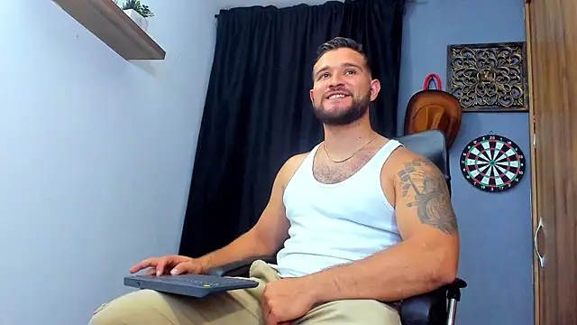 AndrewDiaz online show from 04-07-26, 06:36