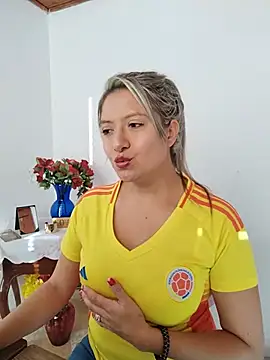 valeriahunter1 online show from 06-17-26, 10:21