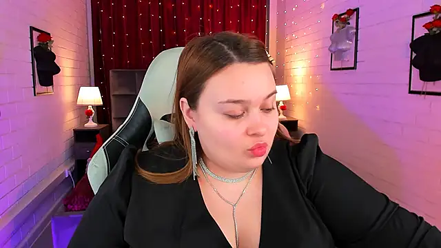 Snapshot of KimberlyMaran chatting on 03-05-25, 09:16 KimberlyMaran online show from 03-05-25, 09:16