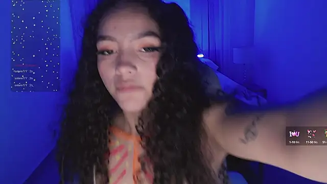 Snapshot of anahi_curlie1 chatting on 03-18-25, 08:03 anahi curlie1 online show from 03-18-25, 08:03