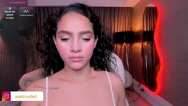 Snapshot of anahi_curlie1 chatting on 06-16-26, 11:24 anahi curlie1 online show from 06-16-26, 11:24