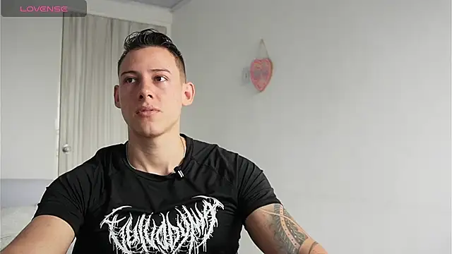 Muscle King Cum online show from 04-13-26, 02:00