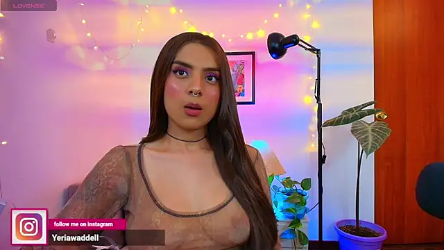 Snapshot of Yeriawaddell_ chatting on 03-01-25, 02:26 Yeriawaddell  online show from 03-01-25, 02:26