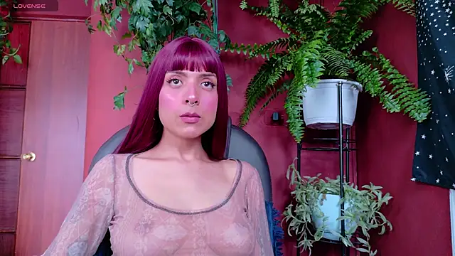 Yeriawaddell  online show from 04-10-26, 08:24