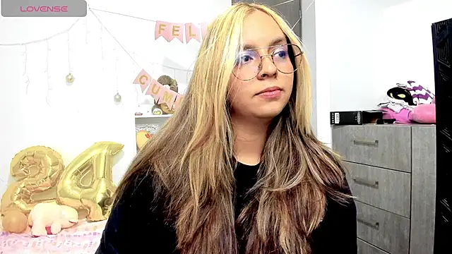 Valery7rose  online show from 02-23-25, 12:19