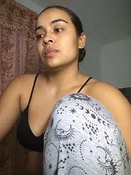 JuanaSimons online show from 05-19-26, 01:56
