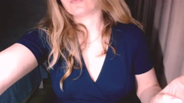 Snapshot of fiona_cute_2 chatting on 02-15-26, 07:43 fiona cute 2 online show from 02-15-26, 07:43