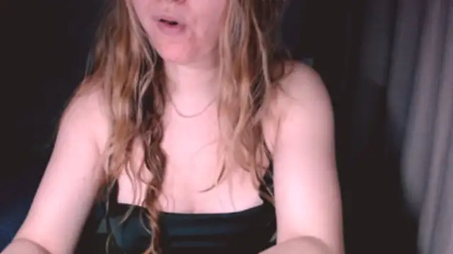 Snapshot of fiona_cute_2 chatting on 02-18-26, 07:54 fiona cute 2 online show from 02-18-26, 07:54