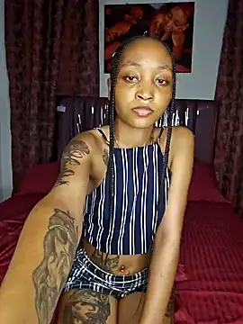 Candiey001 online show from 12-13-24, 08:37