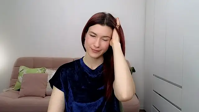 AliciaNewell online show from 11-05-25, 08:47