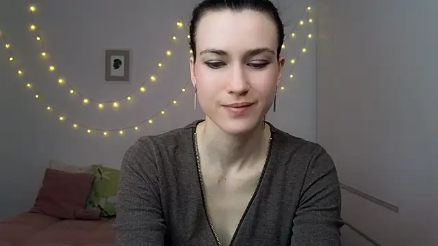 AliciaNewell online show from 06-06-26, 03:39