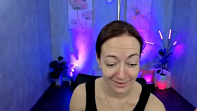 kimberlyray777 online show from 02-04-25, 12:00