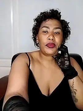 Snapshot of KINKYTEE20 chatting on 11-24-25, 07:46 KINKYTEE20 online show from 11-24-25, 07:46