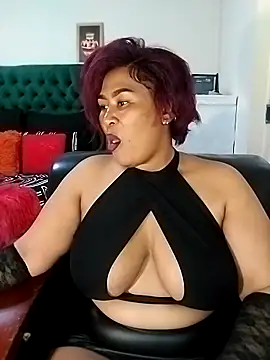 Snapshot of KINKYTEE20 chatting on 11-27-25, 06:10 KINKYTEE20 online show from 11-27-25, 06:10