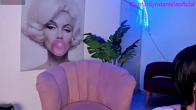 Snapshot of Marily_Daniela_ chatting on 12-29-24, 09:41 Marily Daniela online show from 12-29-24, 09:41