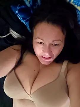 Snapshot of sweetkitty111 chatting on 01-10-26, 03:25 sweetkitty111 online show from 01-10-26, 03:25