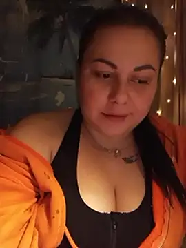 Snapshot of DaisyStreet chatting on 12-03-24, 03:44 DaisyStreet online show from 12-03-24, 03:44