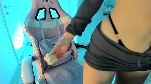 KaylaLaine online show from 09-13-25, 06:02