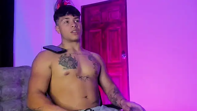 Snapshot of Dominic_Biker__ chatting on 12-23-25, 05:16 Dominic Biker online show from 12-23-25, 05:16