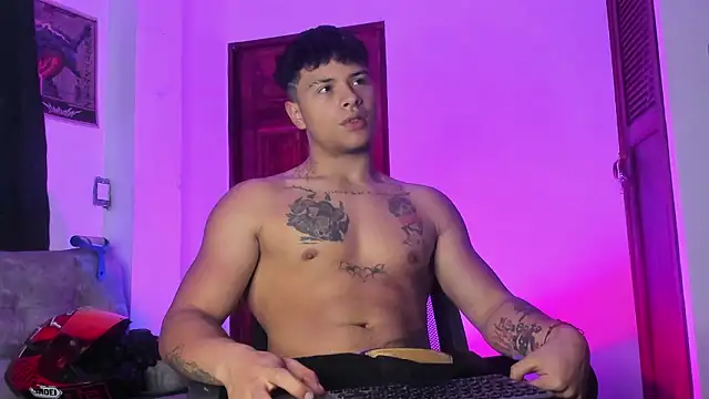 Snapshot of Dominic_Biker__ chatting on 02-13-26, 02:40 Dominic Biker online show from 02-13-26, 02:40