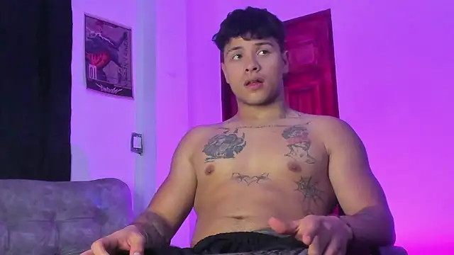 Snapshot of Dominic_Biker__ chatting on 02-20-26, 06:26 Dominic Biker online show from 02-20-26, 06:26