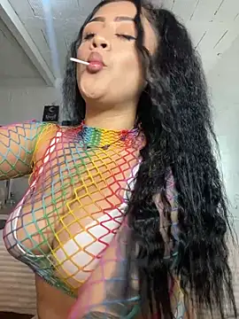 Snapshot of lucianaroy chatting on 01-09-25, 11:02 lucianaroy online show from 01-09-25, 11:02