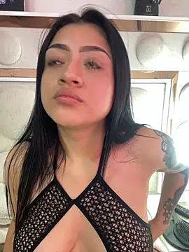 Snapshot of lucianaroy chatting on 01-18-25, 02:14 lucianaroy online show from 01-18-25, 02:14