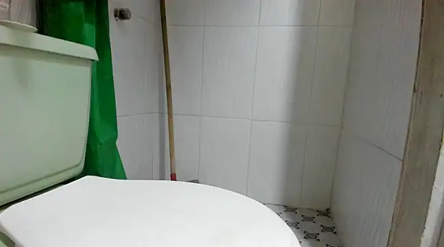 hugo3918  online show from 03-12-25, 04:51