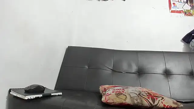 hugo3918  online show from 03-21-25, 03:46