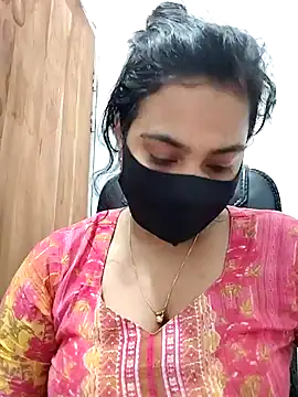 Snapshot of Ritusri_Dotta chatting on 12-17-24, 04:21 Ritusri Dotta online show from 12-17-24, 04:21