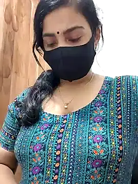 Snapshot of Ritusri_Dotta chatting on 12-18-24, 06:57 Ritusri Dotta online show from 12-18-24, 06:57