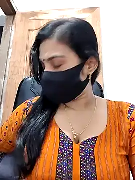 Snapshot of Ritusri_Dotta chatting on 12-20-24, 01:54 Ritusri Dotta online show from 12-20-24, 01:54
