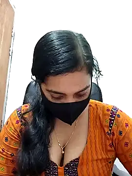 Snapshot of Ritusri_Dotta chatting on 12-21-24, 05:07 Ritusri Dotta online show from 12-21-24, 05:07