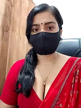 Snapshot of Ritusri_Dotta chatting on 12-24-24, 04:30 Ritusri Dotta online show from 12-24-24, 04:30