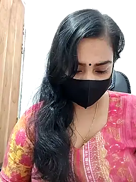 Snapshot of Ritusri_Dotta chatting on 12-25-24, 10:17 Ritusri Dotta online show from 12-25-24, 10:17