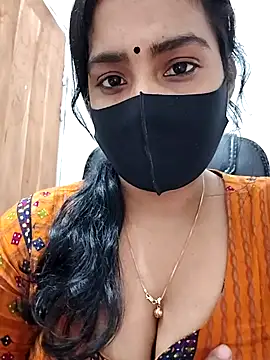 Snapshot of Ritusri_Dotta chatting on 12-25-24, 04:22 Ritusri Dotta online show from 12-25-24, 04:22