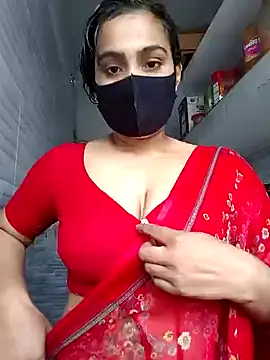 Snapshot of Ritusri_Dotta chatting on 01-01-25, 06:15 Ritusri Dotta online show from 01-01-25, 06:15