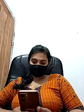 Snapshot of Ritusri_Dotta chatting on 01-04-25, 10:24 Ritusri Dotta online show from 01-04-25, 10:24