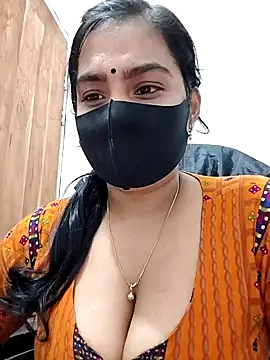 Snapshot of Ritusri_Dotta chatting on 01-11-25, 06:01 Ritusri Dotta online show from 01-11-25, 06:01