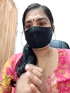 Snapshot of Ritusri_Dotta chatting on 01-13-25, 06:38 Ritusri Dotta online show from 01-13-25, 06:38