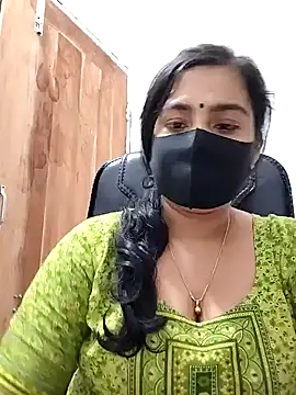 Snapshot of Ritusri_Dotta chatting on 01-22-25, 08:06 Ritusri Dotta online show from 01-22-25, 08:06