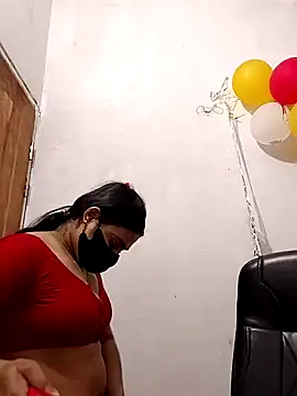 Snapshot of Ritusri_Dotta chatting on 01-28-25, 06:17 Ritusri Dotta online show from 01-28-25, 06:17