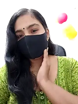 Snapshot of Ritusri_Dotta chatting on 02-01-25, 05:37 Ritusri Dotta online show from 02-01-25, 05:37
