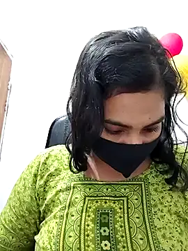 Snapshot of Ritusri_Dotta chatting on 02-02-25, 04:22 Ritusri Dotta online show from 02-02-25, 04:22