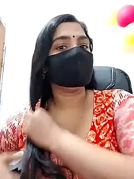 Snapshot of Ritusri_Dotta chatting on 02-02-25, 07:25 Ritusri Dotta online show from 02-02-25, 07:25