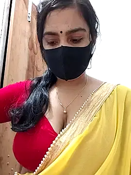 Snapshot of Ritusri_Dotta chatting on 02-05-25, 07:42 Ritusri Dotta online show from 02-05-25, 07:42