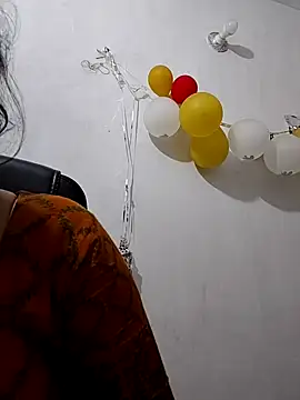 Snapshot of Ritusri_Dotta chatting on 02-10-25, 07:17 Ritusri Dotta online show from 02-10-25, 07:17