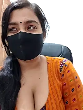 Snapshot of Ritusri_Dotta chatting on 02-28-25, 03:59 Ritusri Dotta online show from 02-28-25, 03:59